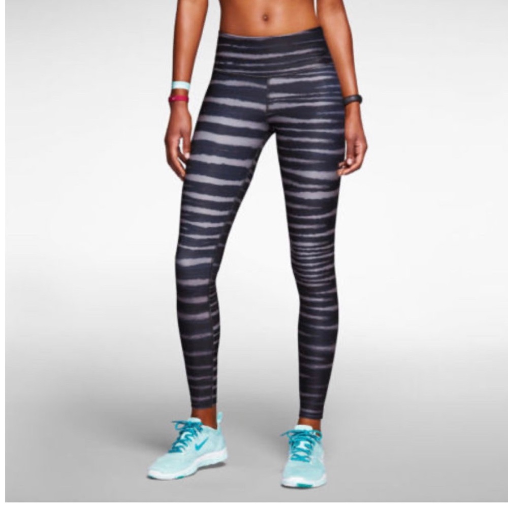 Nike Dri Fit Zebra tiger stripe leggings